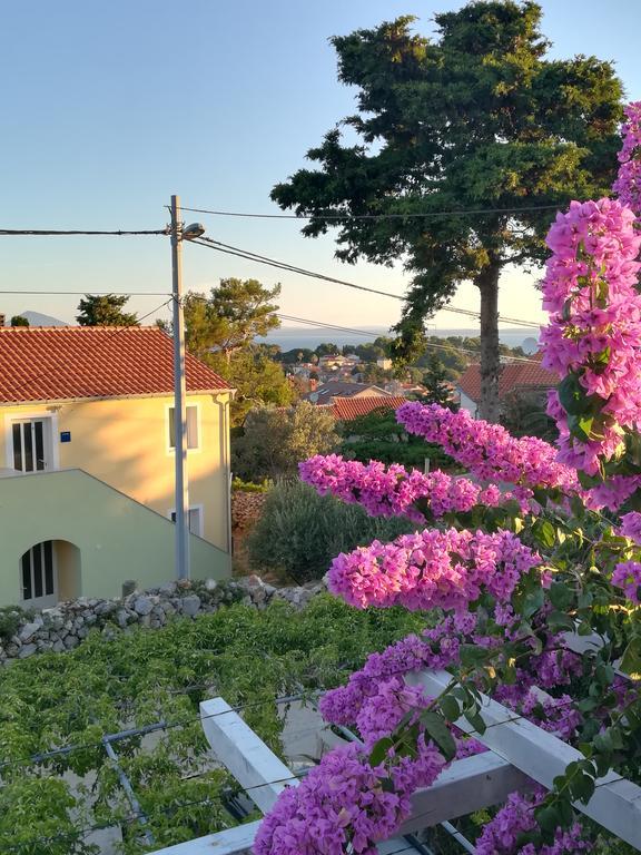 Apartment Neno - Terrace & Parking Veli Losinj Ngoại thất bức ảnh